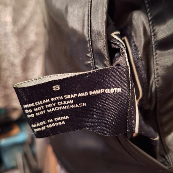 Reversible Fake Fur Vest - Picture 7 of 9